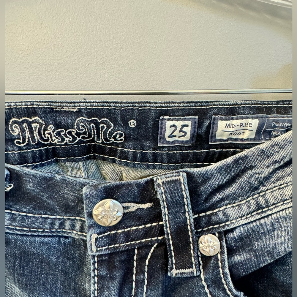 Miss Me, size 25, inseam 33” NWOT - Picture 3 of 5